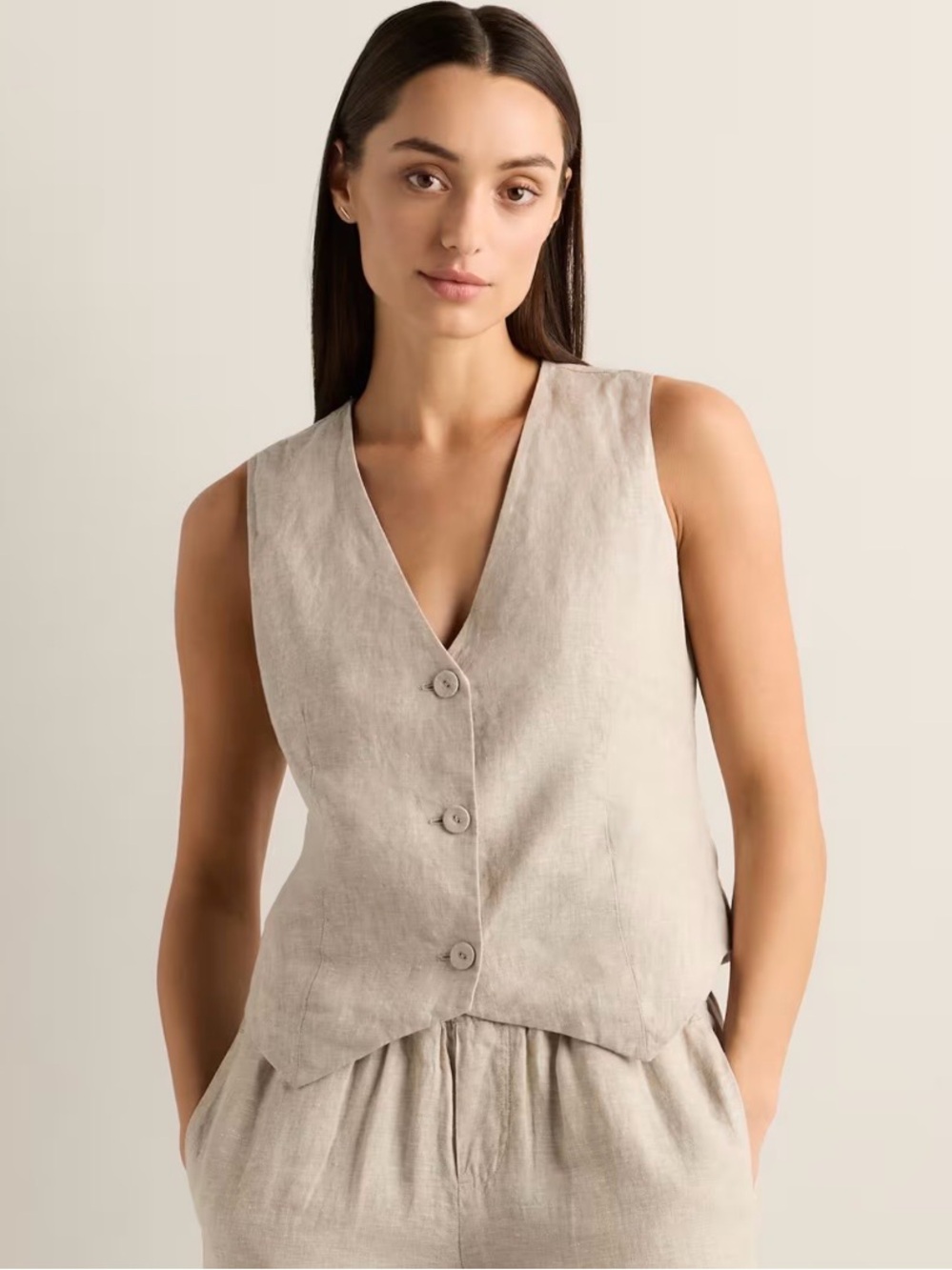 Tamara H. boutique light women’s tan button-up sleeveless vest casual business
